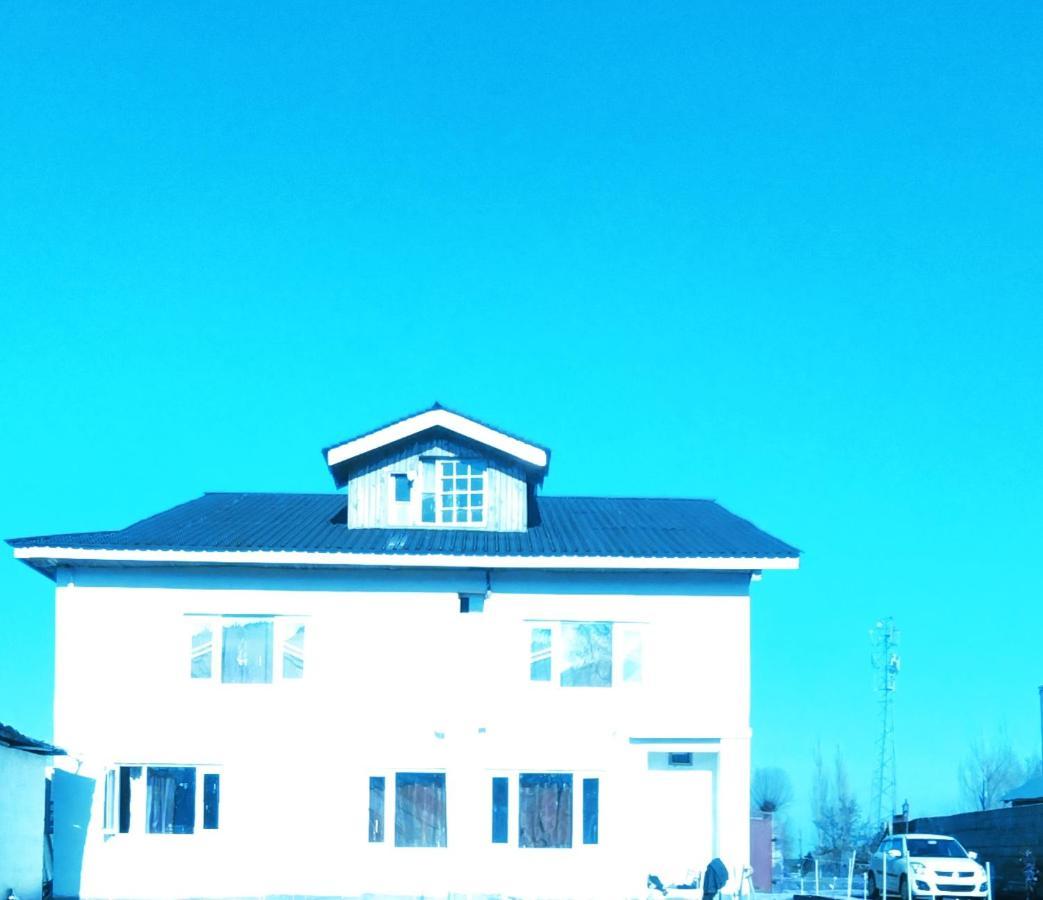 The Gulmarg Gateway Resort Srīnagar Exterior foto